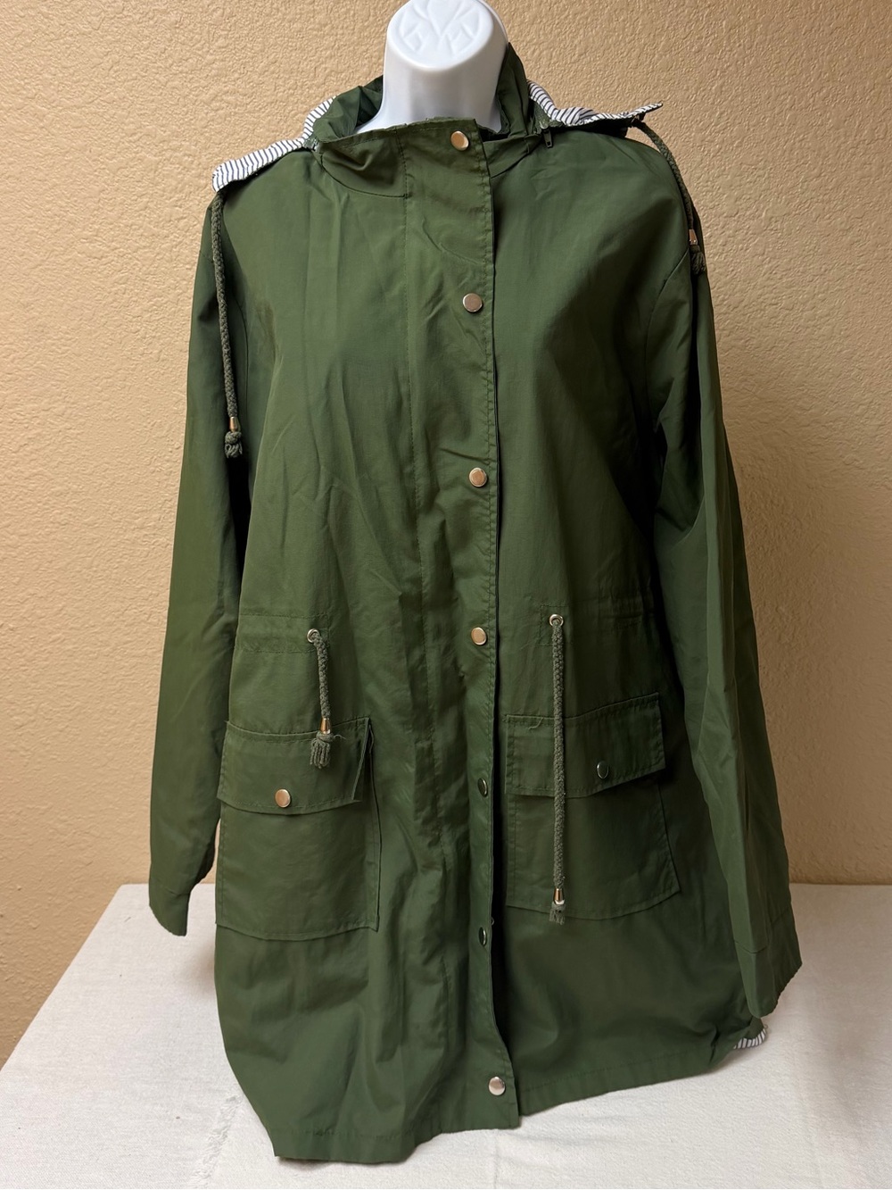 4/$20 Twink Lady Women’s Olive Green Hooded Anorak Jacket